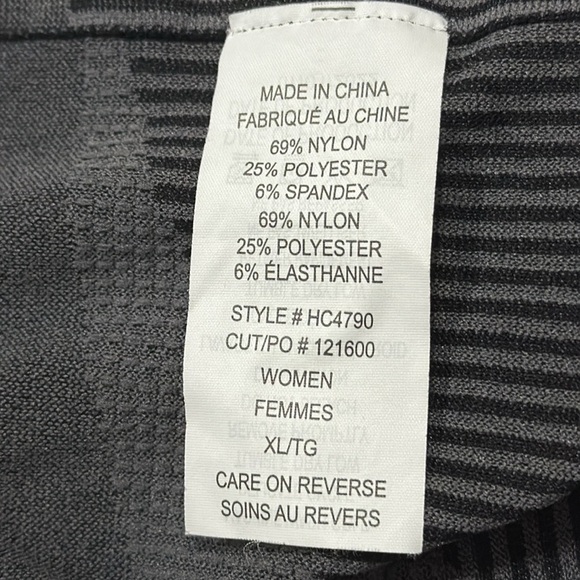 (A1) Hot Chillys Women's 3D Knit Crew Midweight Slim Fit Undershirt, XL, Grey - Picture 7 of 12